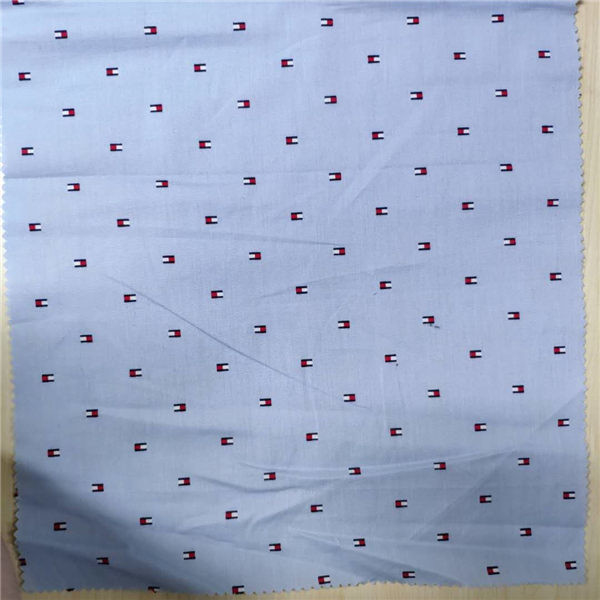 100% Cotton Textile Fabric Bright And Clean Surface Brightly Colored