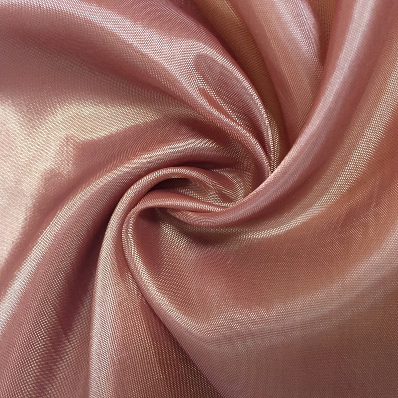 L-70 Polyester Dyed Fabric 60G/M Weight 190T Density 150CM Width For Sportswear